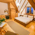 Sosna Quarto em Acomodações Particulares *