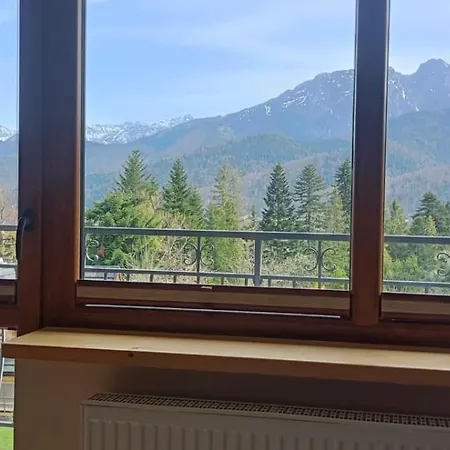Sosna Kwatera prywatna *