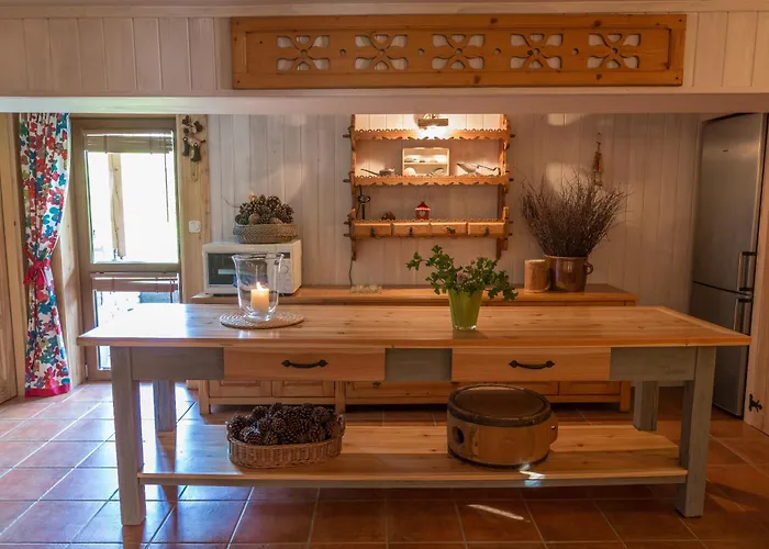 Sosna كوشتيليسكا