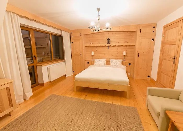 Sosna كوشتيليسكا