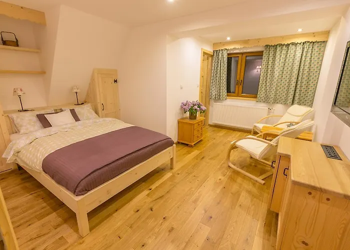 Sosna كوشتيليسكا